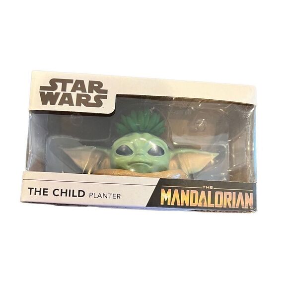 The Mandalorian BABY YODA Planter - Picture 1 of 5
